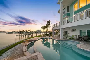 11000 8th St E, Treasure Island, FL 33706 - Photo 52