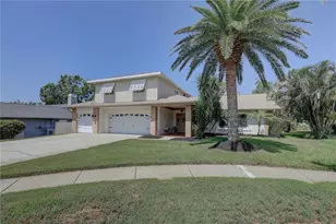 7600 Drew Oak Dr, Seminole, FL 33772 - Photo 2