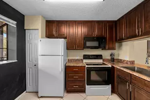 1905 Oyster Catcher Ln, Clearwater, FL 33762 - Photo 4