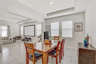 12401 Shining Willow St, Riverview, FL 33579 - Photo 10