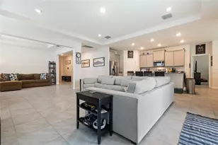 12401 Shining Willow St, Riverview, FL 33579 - Photo 8