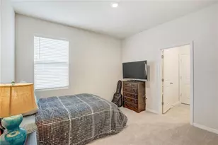 12401 Shining Willow St, Riverview, FL 33579 - Photo 16