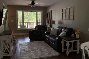 7152 Sandy Ln, Wesley Chapel, FL 33544 - Photo 10