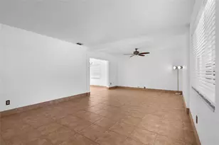 8020 24th Ave N, Saint Petersburg, FL 33710 - Photo 4