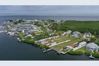 3312 W Shell Point Road, Ruskin, FL 33570 - Photo 8