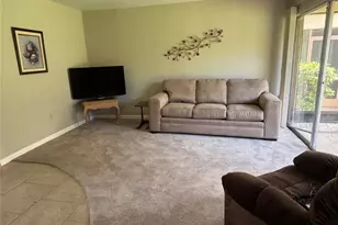 3814 N Lake Dr, Tampa, FL 33614 - Photo 4