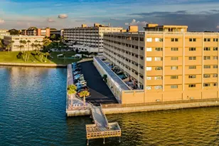 100 Bluff View Dr, Belleair Bluffs, FL 33770 - Photo 30