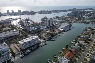223 Island Way, Clearwater Beach, FL 33767 - Photo 50