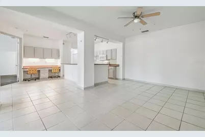 5052 Sunridge Palms Drive #102, Tampa, FL 33617 - Photo 6