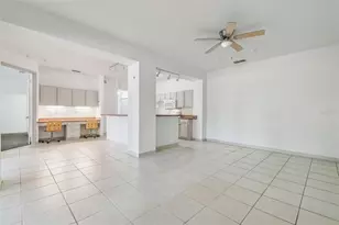 5052 Sunridge Palms Dr, Tampa, FL 33617 - Photo 6