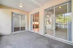 5052 Sunridge Palms Dr, Tampa, FL 33617 - Photo 32