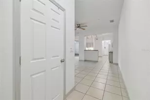 5052 Sunridge Palms Dr, Tampa, FL 33617 - Photo 10