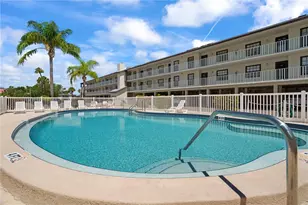 340 Causeway Blvd, Dunedin, FL 34698 - Photo 2