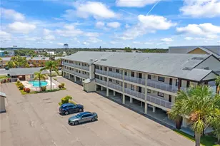 340 Causeway Blvd, Dunedin, FL 34698 - Photo 1