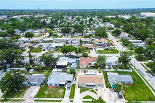 5672 62nd Way N, Saint Petersburg, FL 33709 - Photo 4