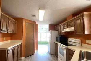 1710 7th St SW, Ruskin, FL 33570 - Photo 8