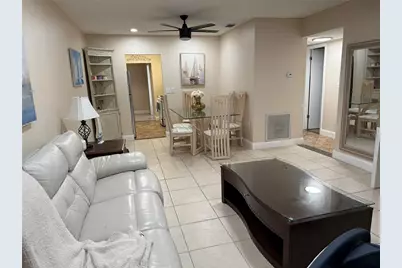 10038 62nd Terrace N #17, Saint Petersburg, FL 33708 - Photo 14