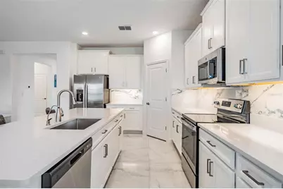 10381 Tupper Cay Drive, San Antonio, FL 33576 - Photo 8