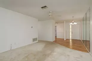 4039 La Pasida Ln, New Port Richey, FL 34655 - Photo 10