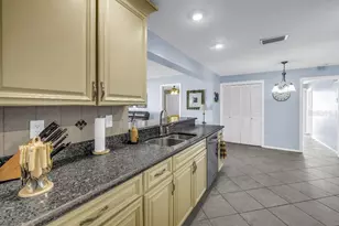 13000 90th Ave, Seminole, FL 33776 - Photo 14