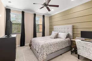 918 Sombra St, Tampa, FL 33619 - Photo 18