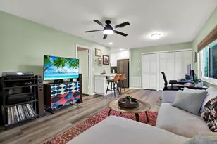 3229 40th Ln S, Saint Petersburg, FL 33711 - Photo 6