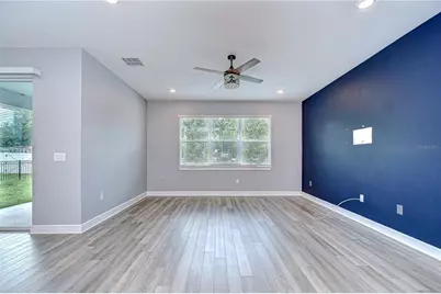 6119 Bradford Woods Drive, Zephyrhills, FL 33542 - Photo 10