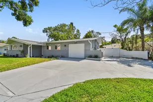 94 Nicholas Dr, Dunedin, FL 34698 - Photo 2