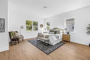 1025 42nd Ave N, Saint Petersburg, FL 33703 - Photo 20