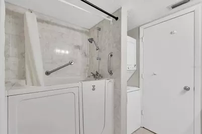 6400 46th Avenue N #203, Kenneth City, FL 33709 - Photo 18