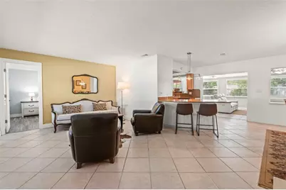 2334 Tropical Shores Drive SE, Saint Petersburg, FL 33705 - Photo 6