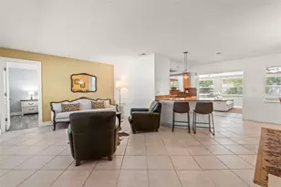 2334 Tropical Shores Dr SE, Saint Petersburg, FL 33705 - Photo 6