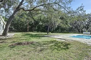 6602 Winding Brook Dr, New Port Richey, FL 34655 - Photo 16