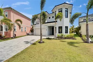 6520 Simone Shores Cir, Apollo Beach, FL 33572 - Photo 8