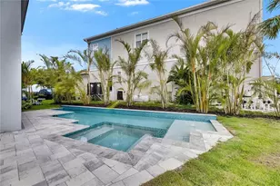 6526 Simone Shores Cir, Apollo Beach, FL 33572 - Photo 2