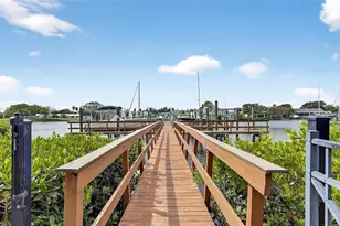 644 Yardarm Dr, Apollo Beach, FL 33572 - Photo 48