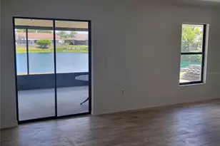 3538 65th Ave Cir E, Sarasota, FL 34243 - Photo 10