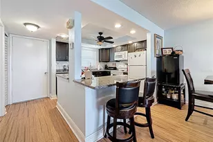 4725 Cove Cir, Saint Petersburg, FL 33708 - Photo 18