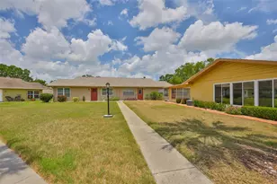 1904 Canterbury Ln, Sun City Center, FL 33573 - Photo 8