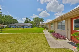 1904 Canterbury Ln, Sun City Center, FL 33573 - Photo 34