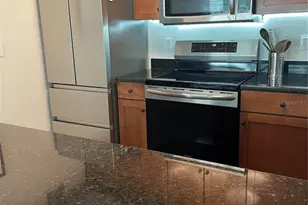 210 5th Ave S, Saint Petersburg, FL 33701 - Photo 10