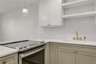 216 36th Ave N, Saint Petersburg, FL 33704 - Photo 14