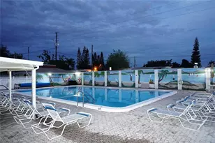 4324 Tahitian Gardens Cir, Holiday, FL 34691 - Photo 4