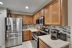 2435 Edgewater Falls Dr, Brandon, FL 33511 - Photo 14