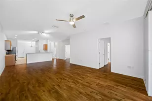 10255 Devonshire Lake Dr, Tampa, FL 33647 - Photo 18