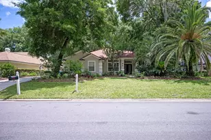 13726 Windsor Crown Ct W, Jacksonville, FL 32225 - Photo 4