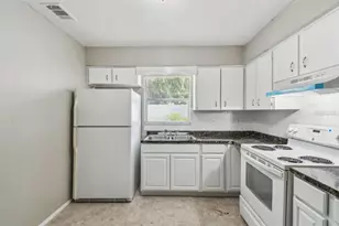 213 Palmetto Ave NE, Winter Haven, FL 33881 - Photo 6