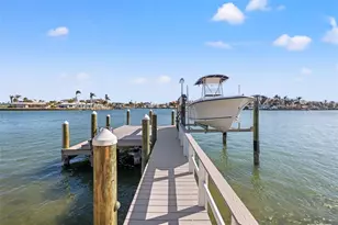 17077 Dolphin Dr, North Redington Beach, FL 33708 - Photo 4