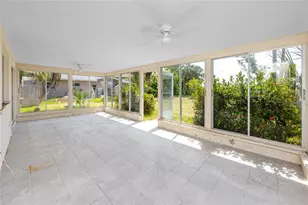 11465 7th St E, Treasure Island, FL 33706 - Photo 36