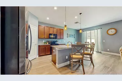 8111 Brickleton Woods Avenue, Gibsonton, FL 33534 - Photo 10